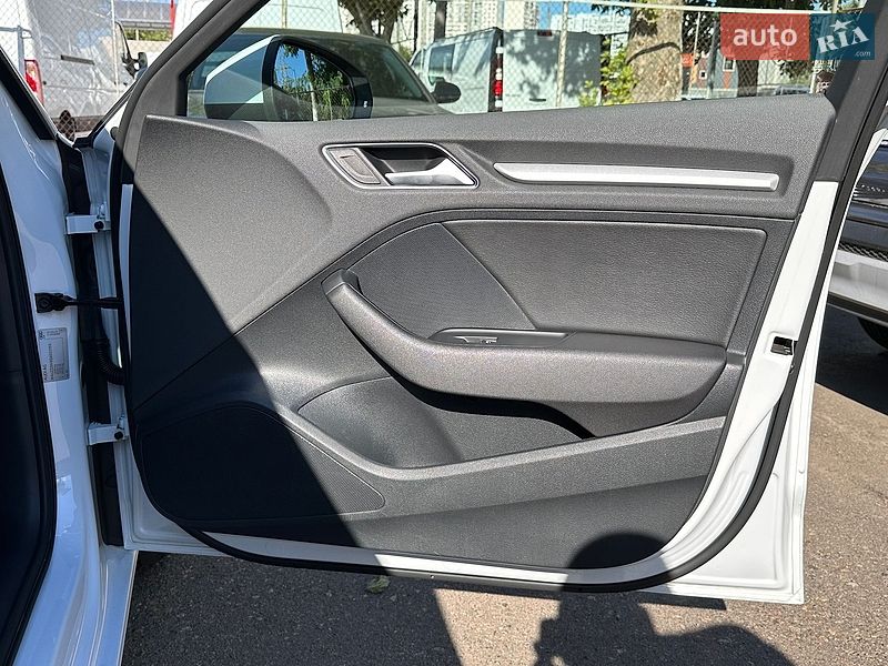 Хэтчбек Audi A3 2015 в Одессе