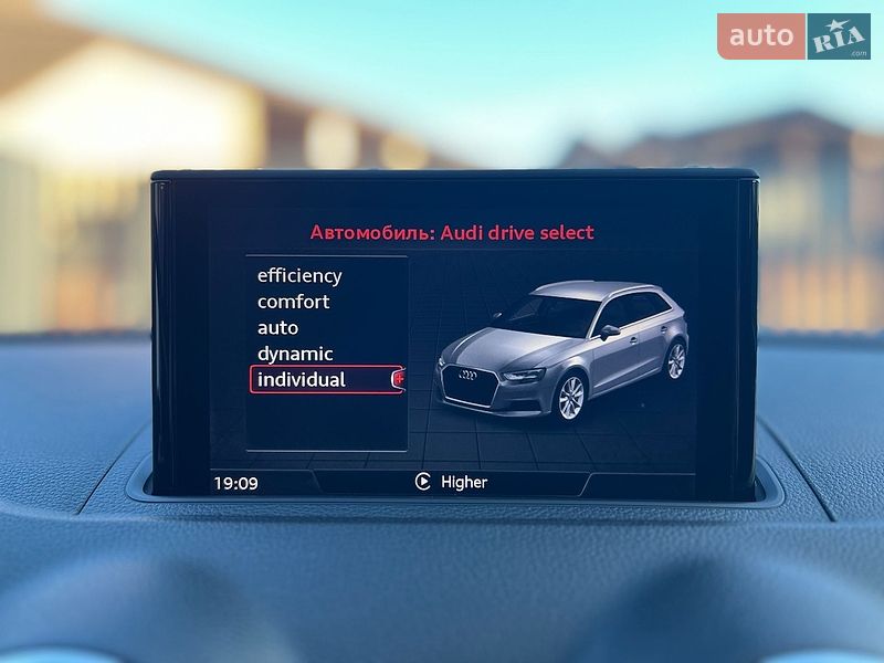 Хетчбек Audi A3 2016 в Києві