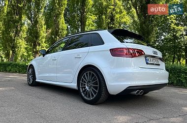 Хетчбек Audi A3 2016 в Києві