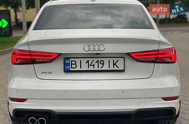 Седан Audi A3 2016 в Кременчуці
