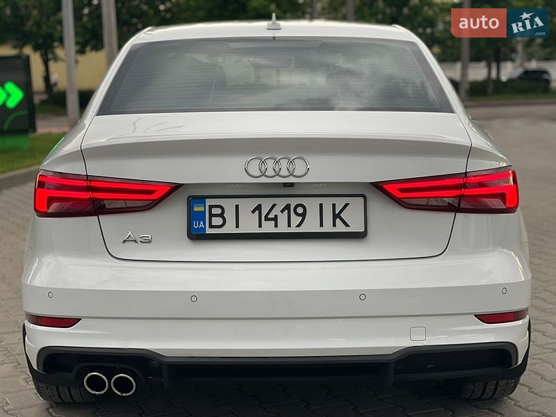 Седан Audi A3 2016 в Кременчуці