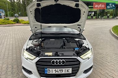 Седан Audi A3 2016 в Кременчуці