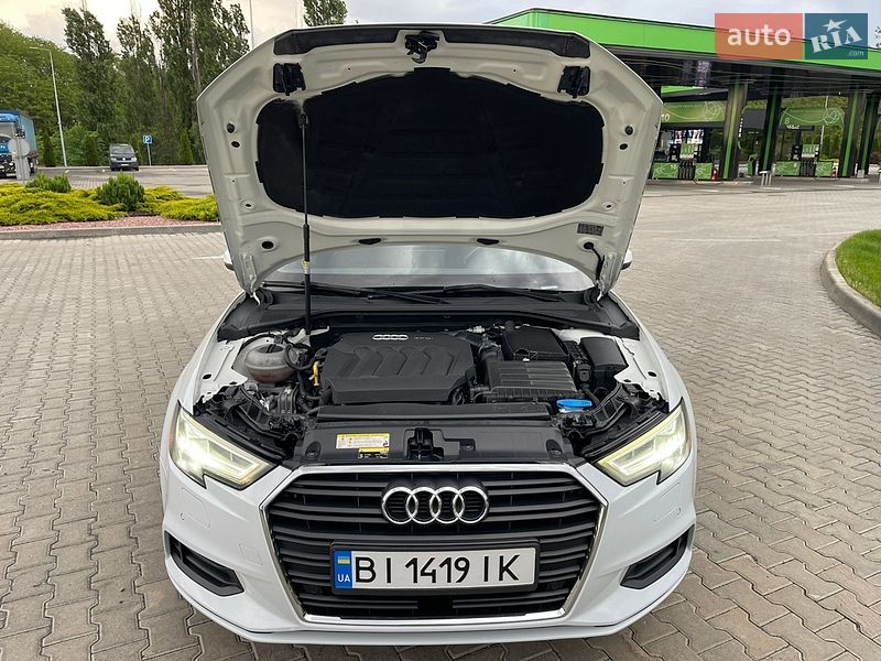 Седан Audi A3 2016 в Кременчуці