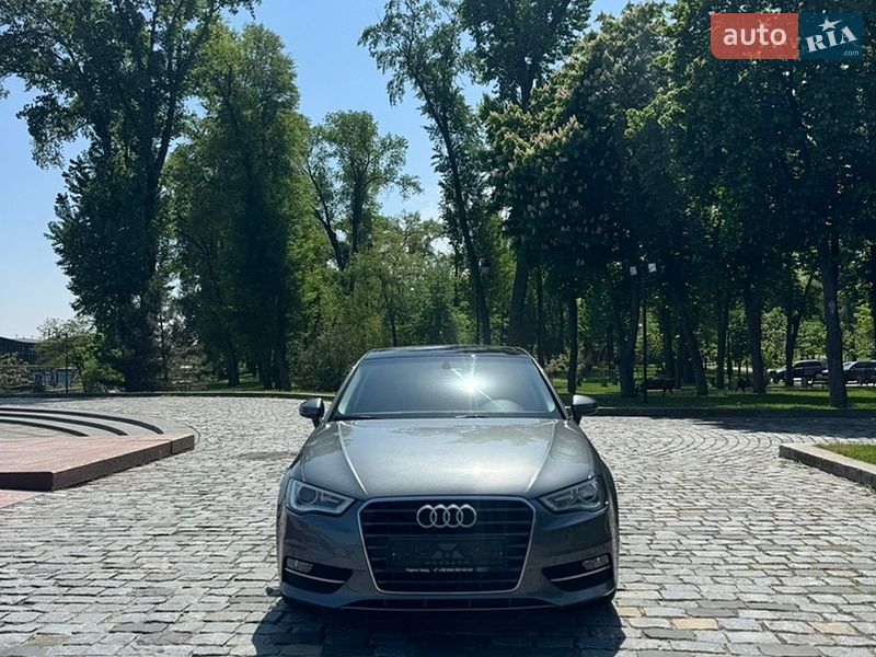 Хетчбек Audi A3 2015 в Києві