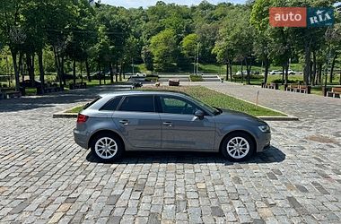 Хетчбек Audi A3 2015 в Києві