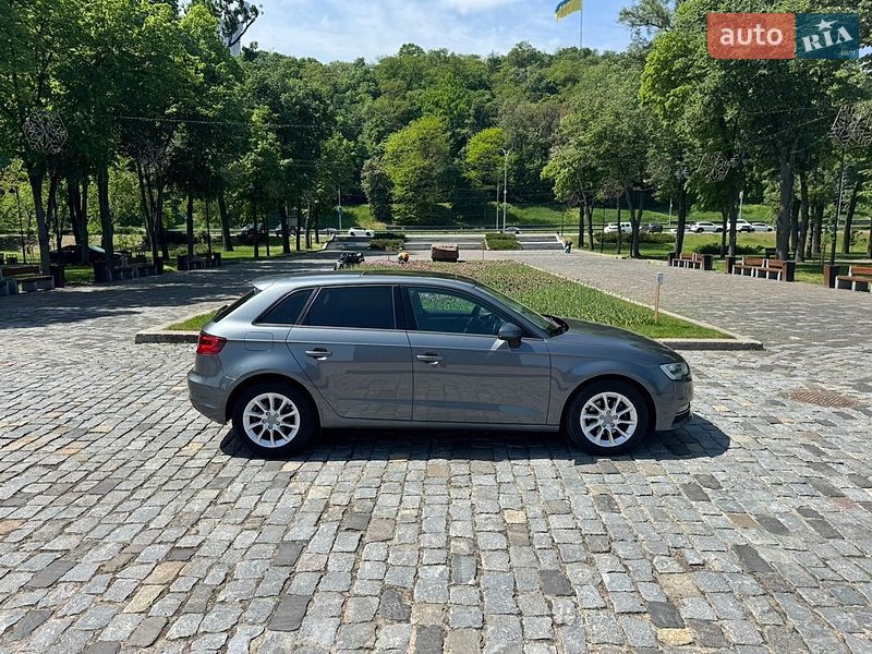 Хетчбек Audi A3 2015 в Києві