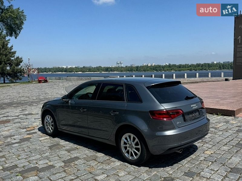 Хетчбек Audi A3 2015 в Києві