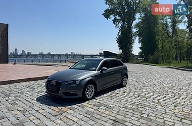 Хетчбек Audi A3 2015 в Києві
