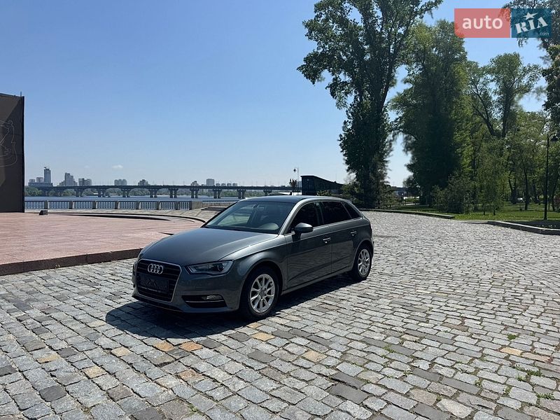 Хетчбек Audi A3 2015 в Києві