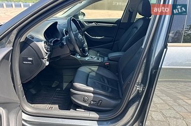 Хэтчбек Audi A3 2015 в Киеве
