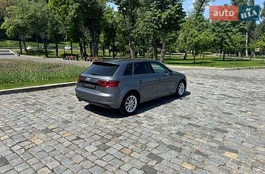 Хетчбек Audi A3 2015 в Києві