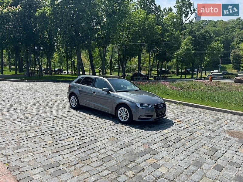 Хетчбек Audi A3 2015 в Києві