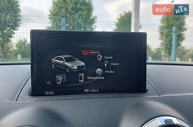 Седан Audi A3 2016 в Дрогобичі