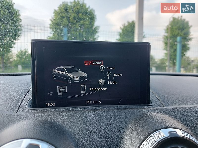 Седан Audi A3 2016 в Дрогобичі