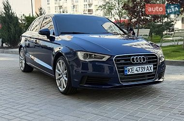 Седан Audi A3 2014 в Киеве