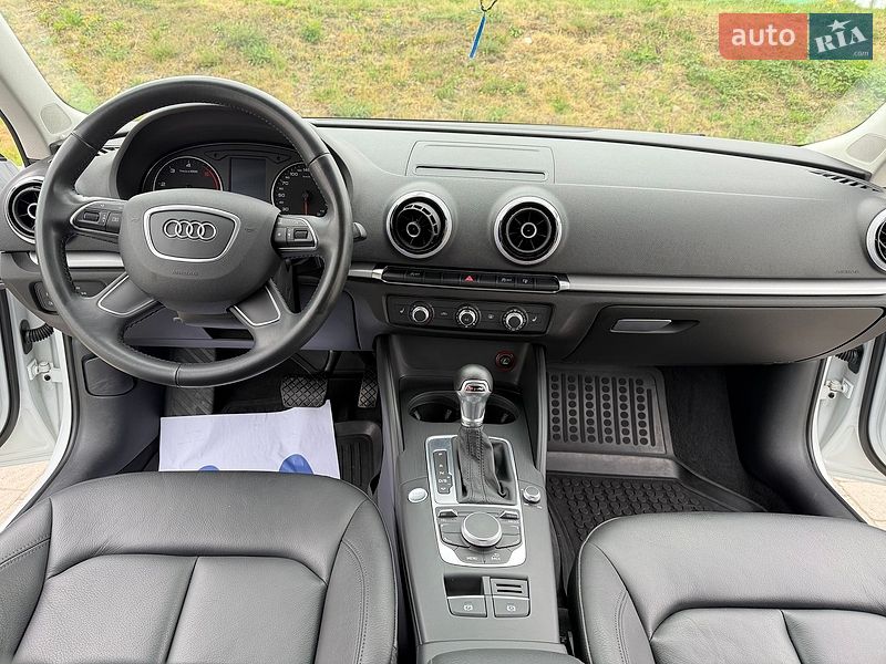 Хетчбек Audi A3 2015 в Стрию