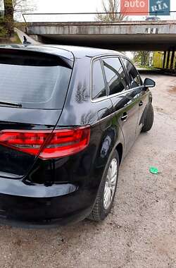 Хетчбек Audi A3 2015 в Дніпрі