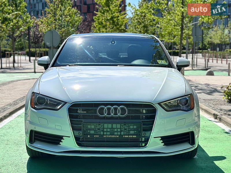 Седан Audi A3 2016 в Киеве