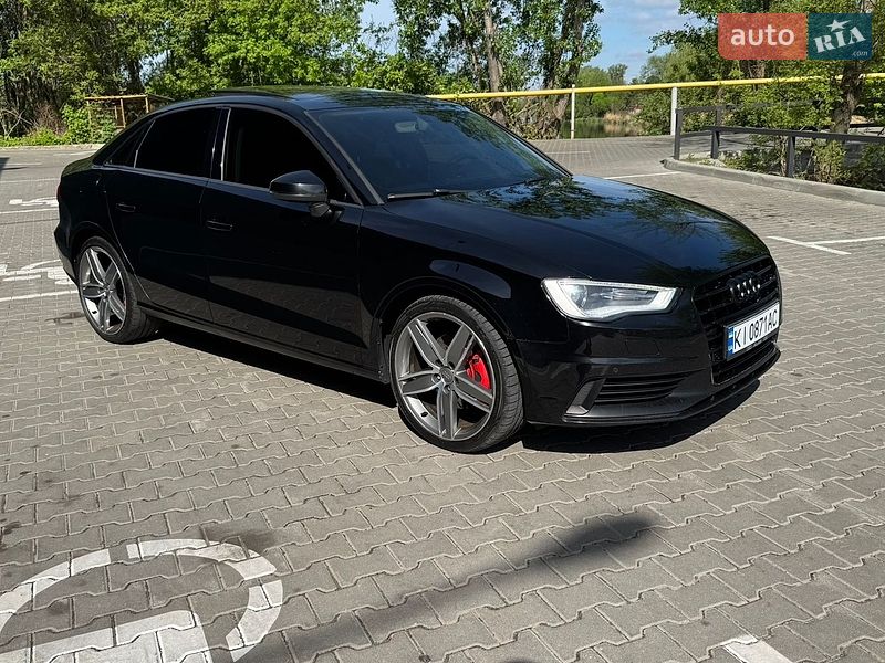 Седан Audi A3 2016 в Киеве