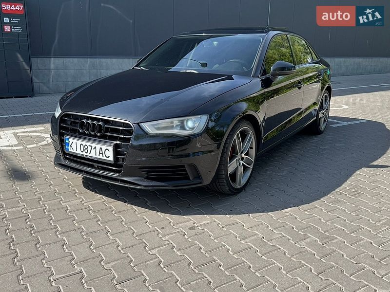 Седан Audi A3 2016 в Киеве