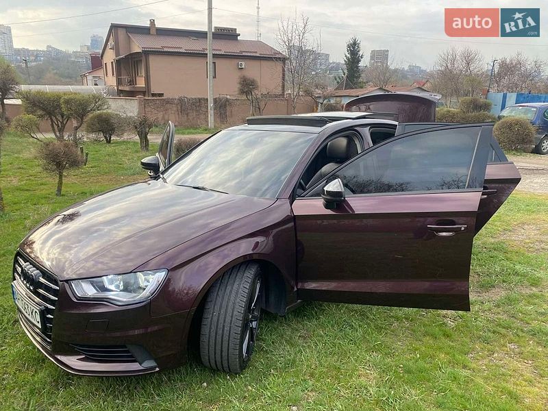 Седан Audi A3 2014 в Запорожье