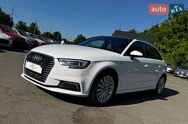 Хетчбек Audi A3 2017 в Луцьку