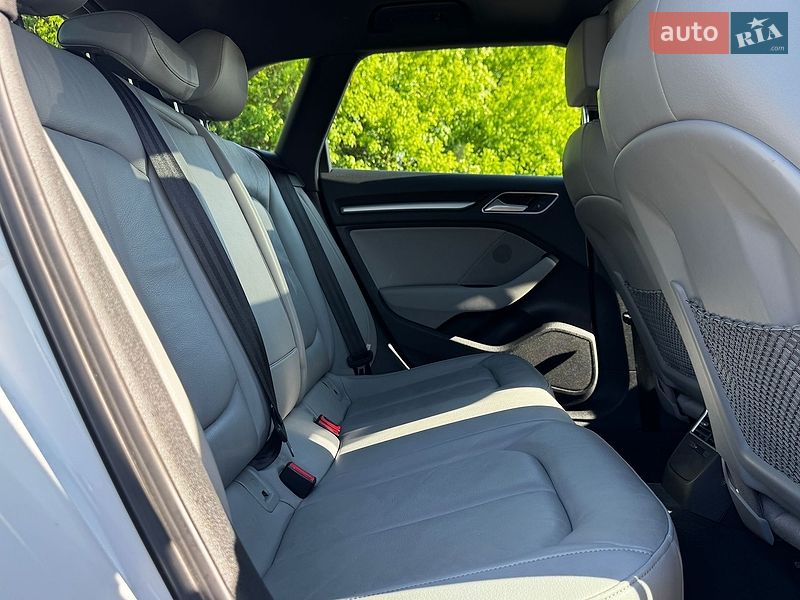 Хетчбек Audi A3 2017 в Луцьку