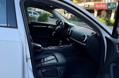 Хэтчбек Audi A3 2015 в Киеве