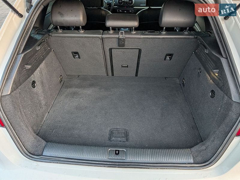 Хэтчбек Audi A3 2015 в Ивано-Франковске