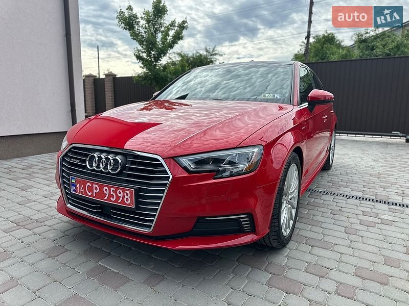 Хетчбек Audi A3 2017 в Вінниці