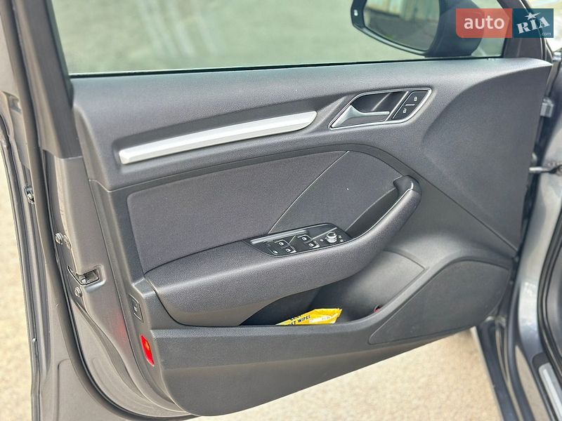 Хетчбек Audi A3 2013 в Чернівцях