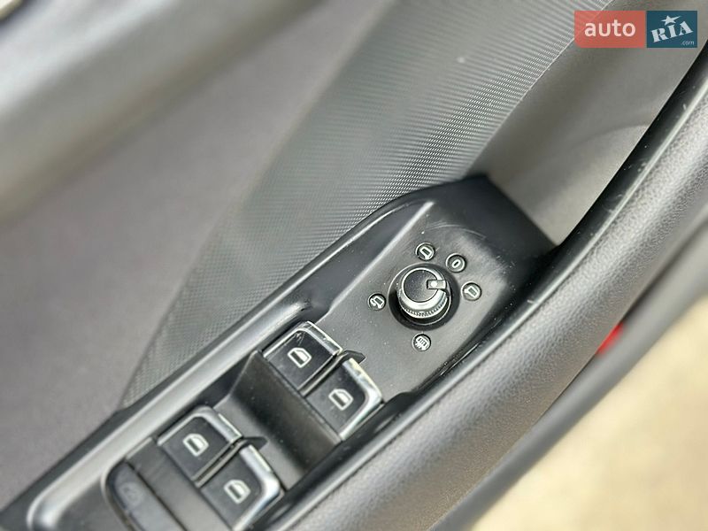 Хетчбек Audi A3 2013 в Чернівцях
