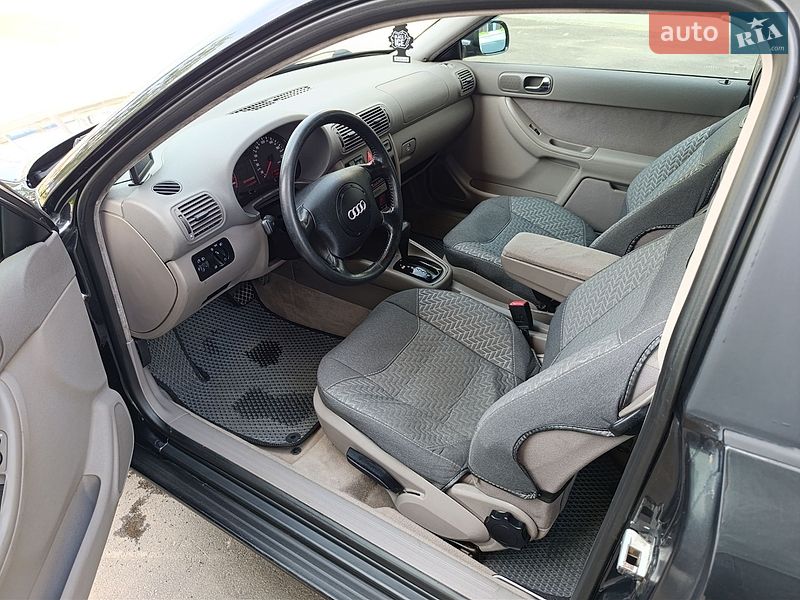 Хетчбек Audi A3 1998 в Вишневому