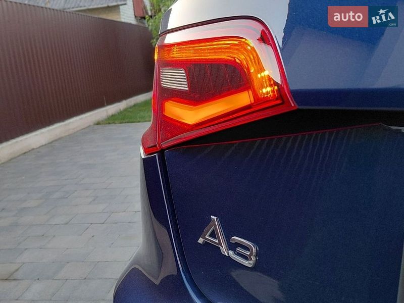 Хетчбек Audi A3 2014 в Бориславі