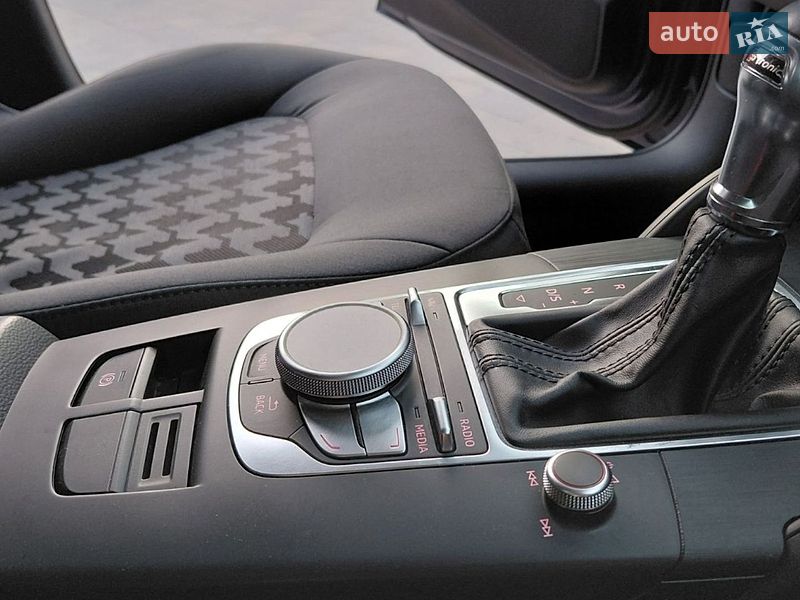 Хетчбек Audi A3 2014 в Бориславі