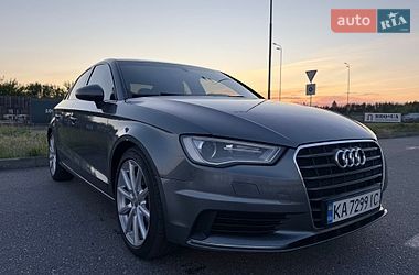 Седан Audi A3 2016 в Киеве