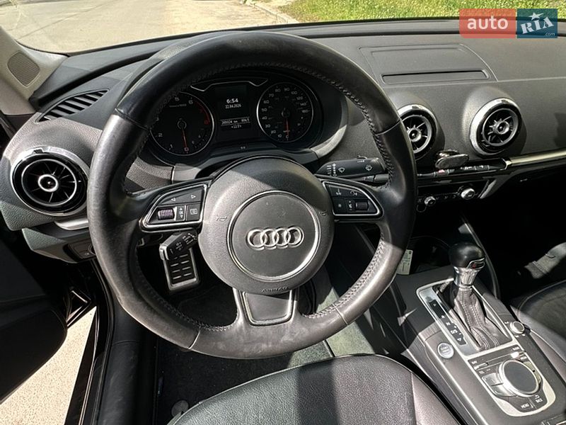 Седан Audi A3 2014 в Николаеве