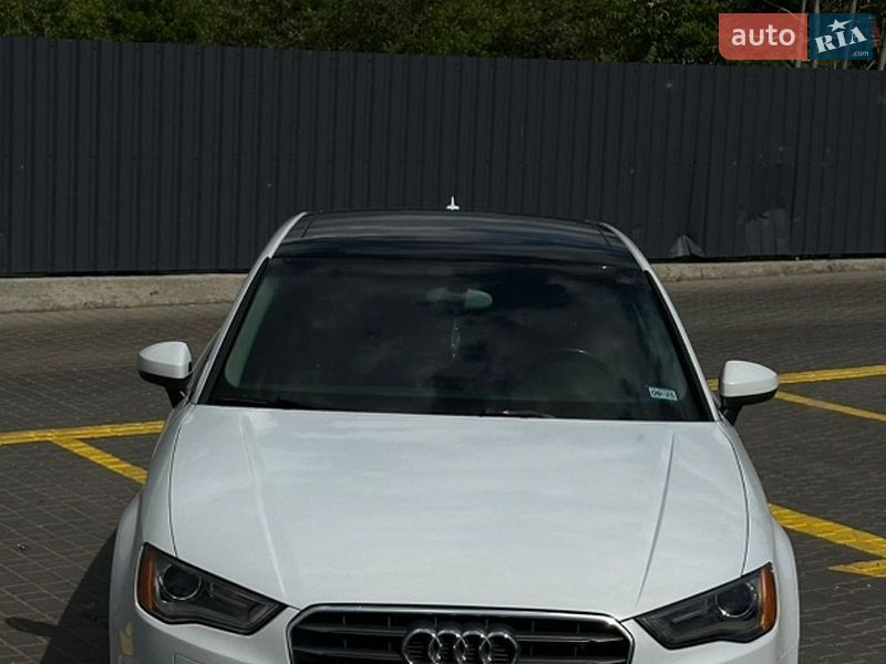 Седан Audi A3 2014 в Дніпрі