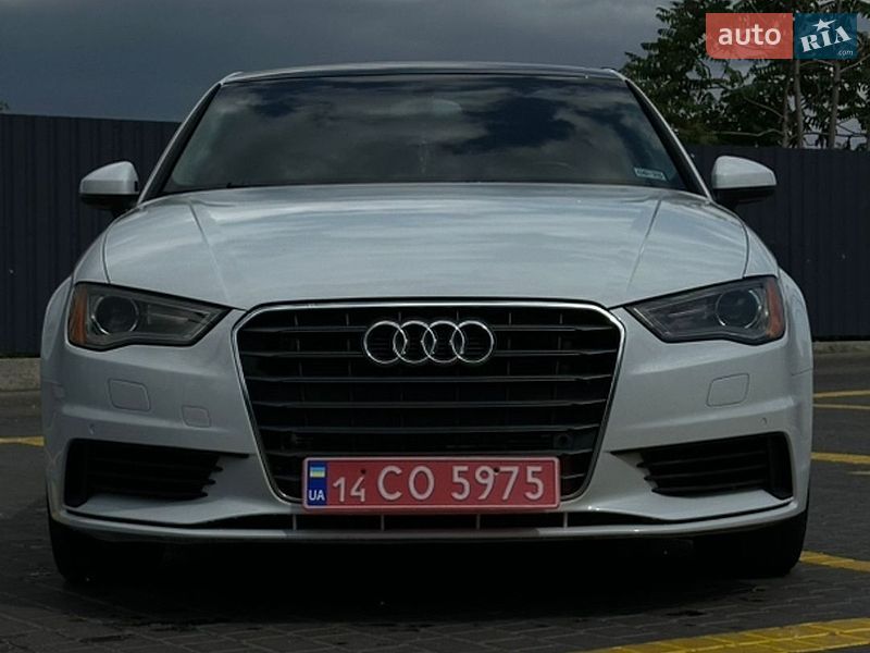 Седан Audi A3 2014 в Дніпрі