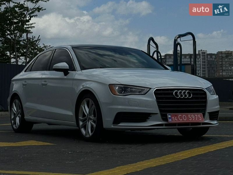 Седан Audi A3 2014 в Дніпрі