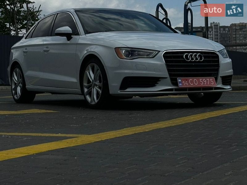 Седан Audi A3 2014 в Дніпрі