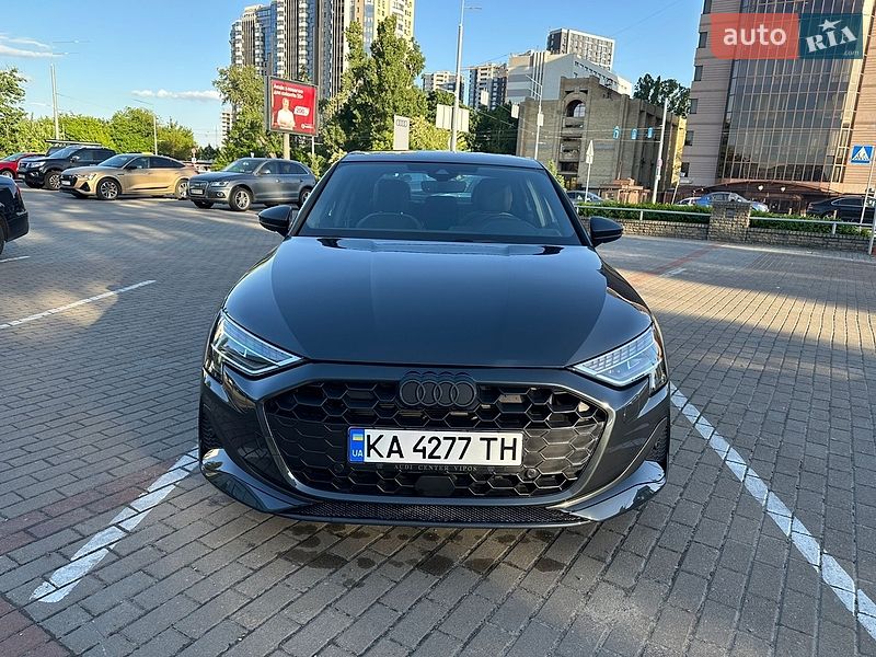 Седан Audi A3 2025 в Киеве