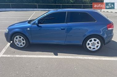 Хэтчбек Audi A3 2004 в Белгороде-Днестровском