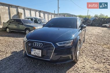 Хетчбек Audi A3 2017 в Кременці