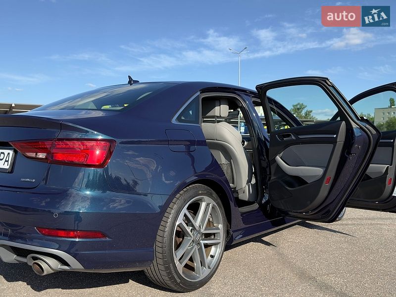 Седан Audi A3 2017 в Харкові