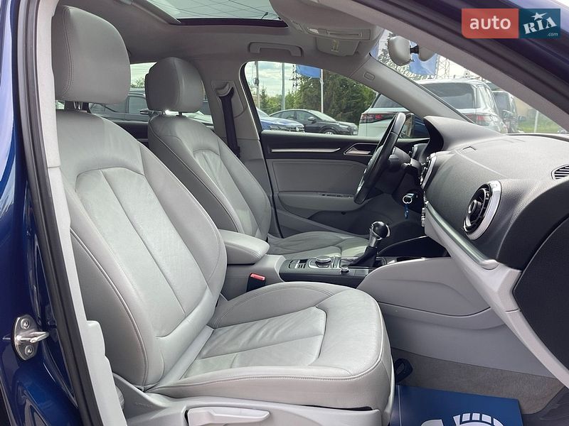 Седан Audi A3 2014 в Чернівцях