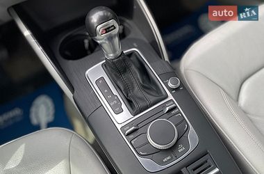 Седан Audi A3 2014 в Чернівцях