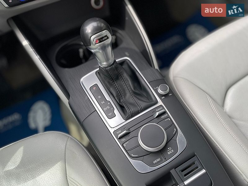Седан Audi A3 2014 в Чернівцях