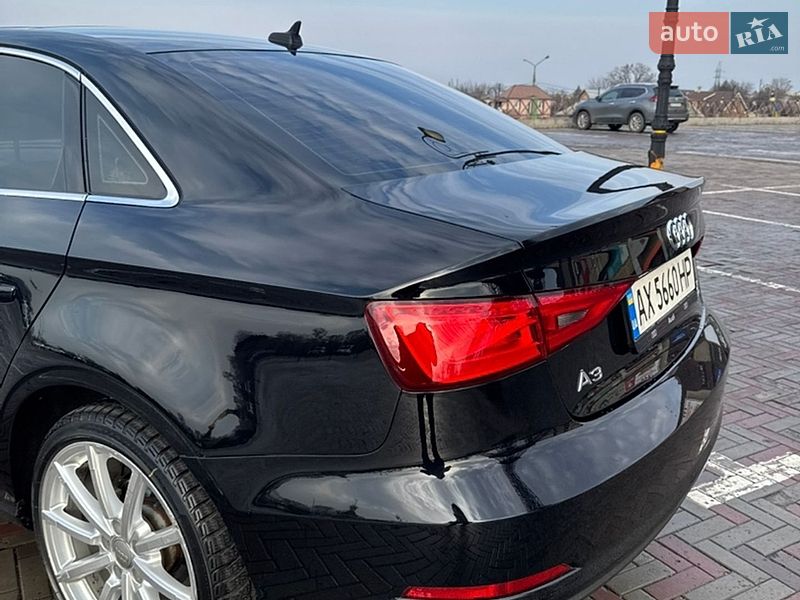 Седан Audi A3 2014 в Харкові