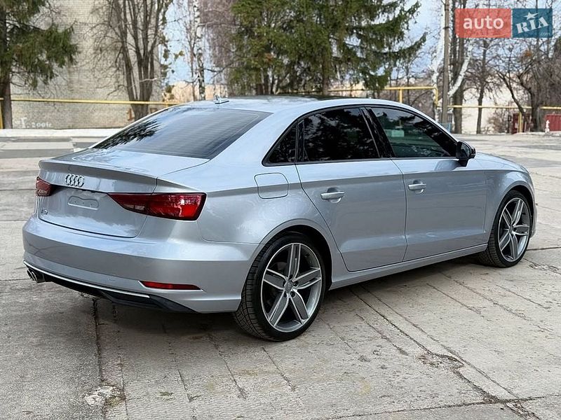 Седан Audi A3 2016 в Харкові